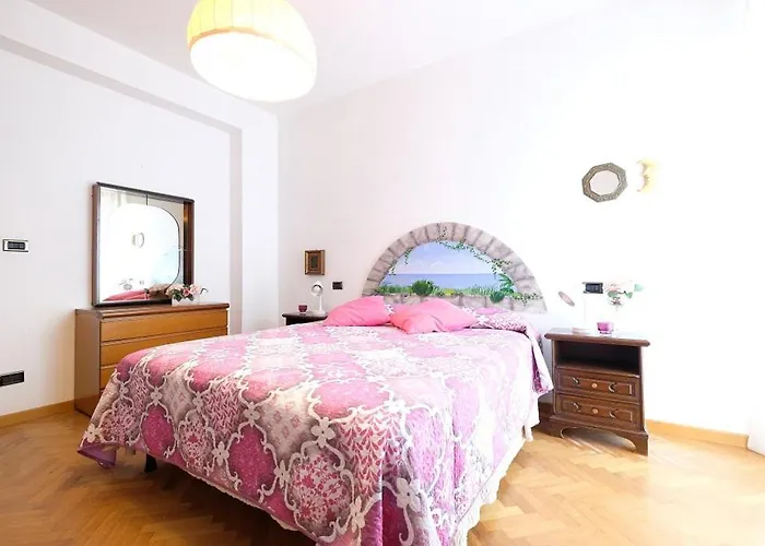 Lady - Διαμέρισμα Pineto